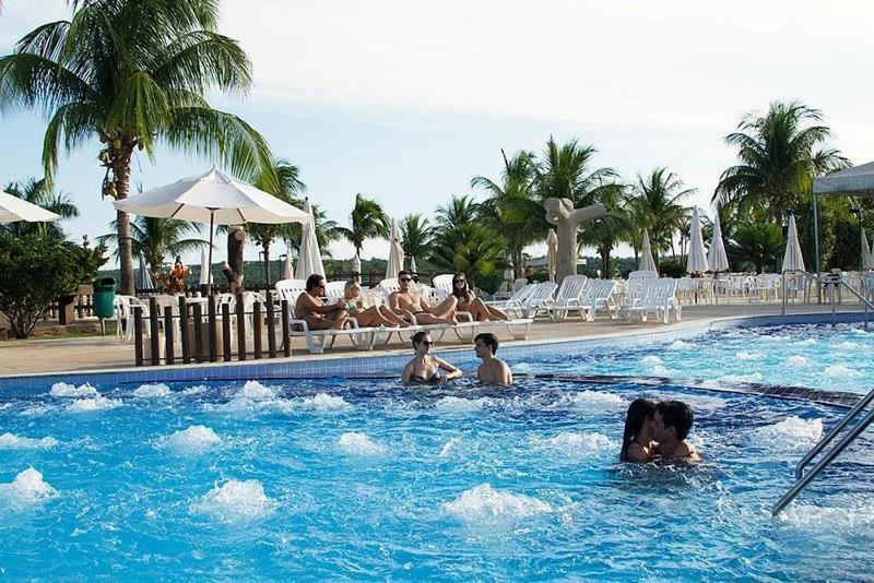 Nautico Flat Com Acesso Ao Clube Nautico Praia- Caldas Novas Eksteriør bilde